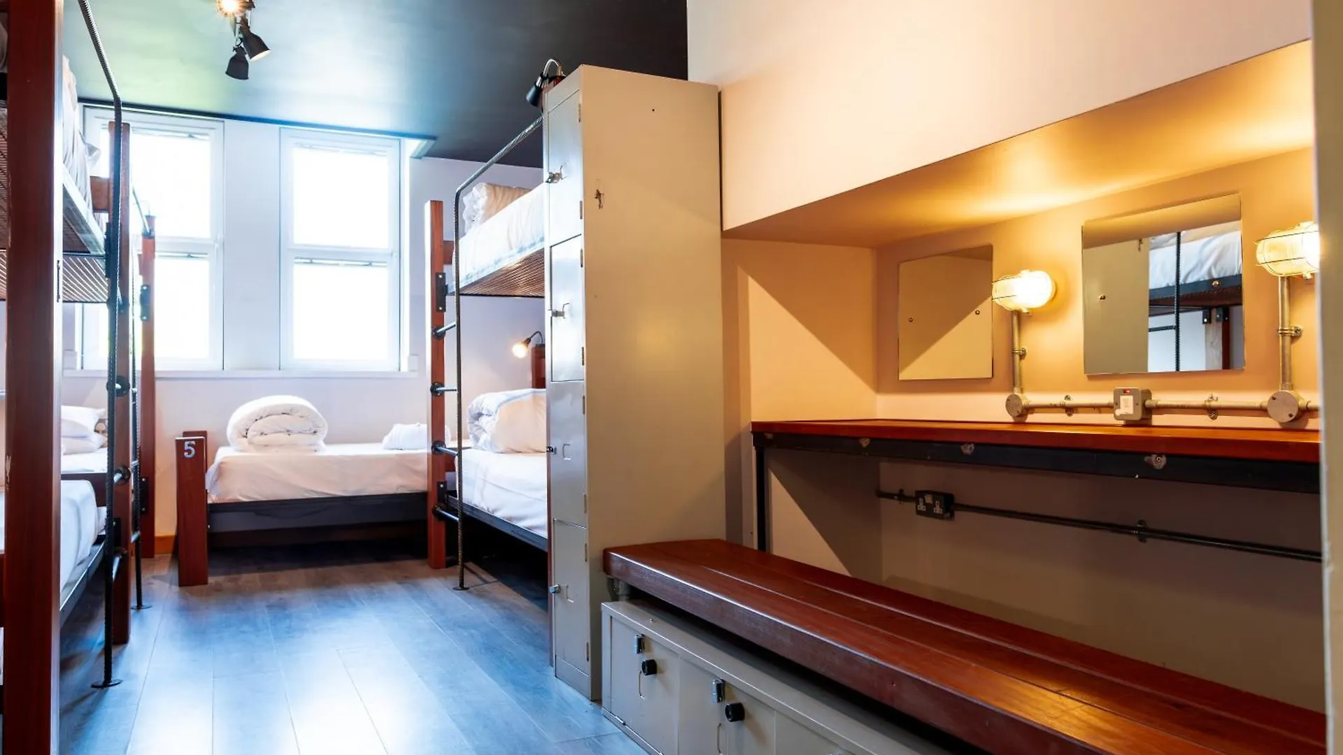 The Nest Boutique Hostel Galway 0*,  Ireland
